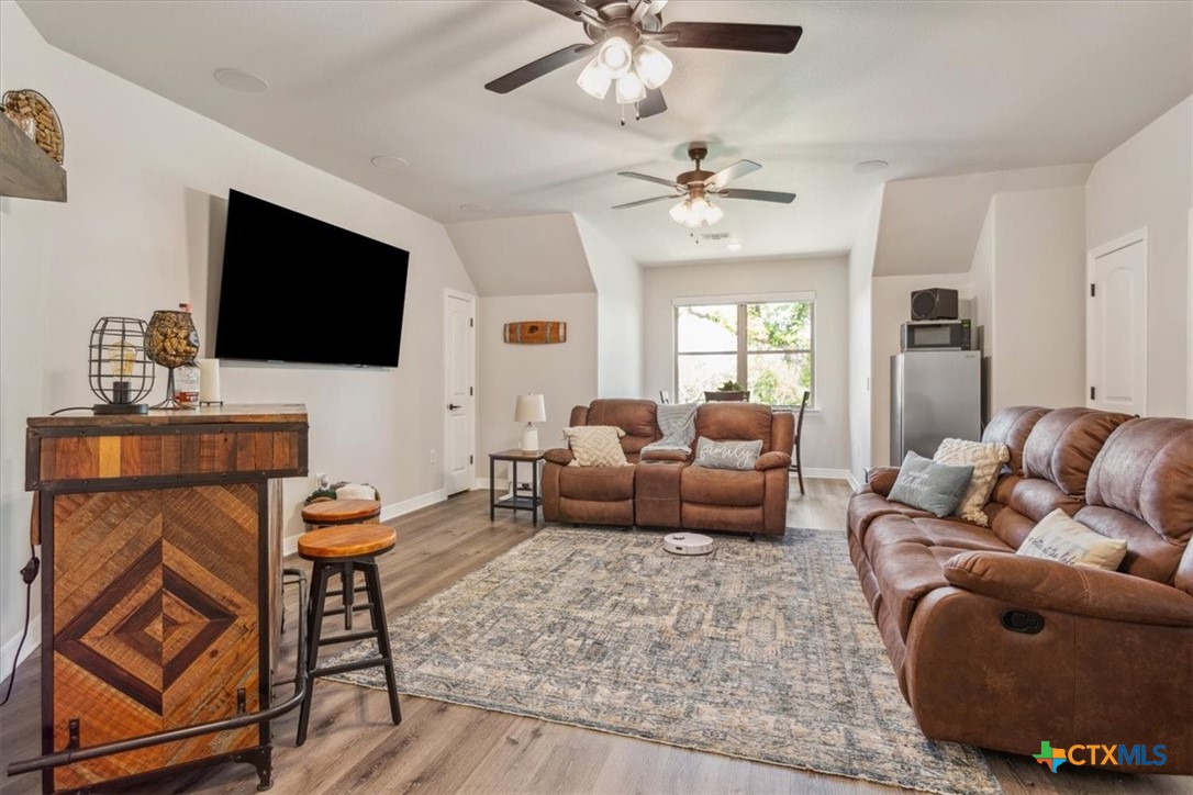 property viewer photo 27
