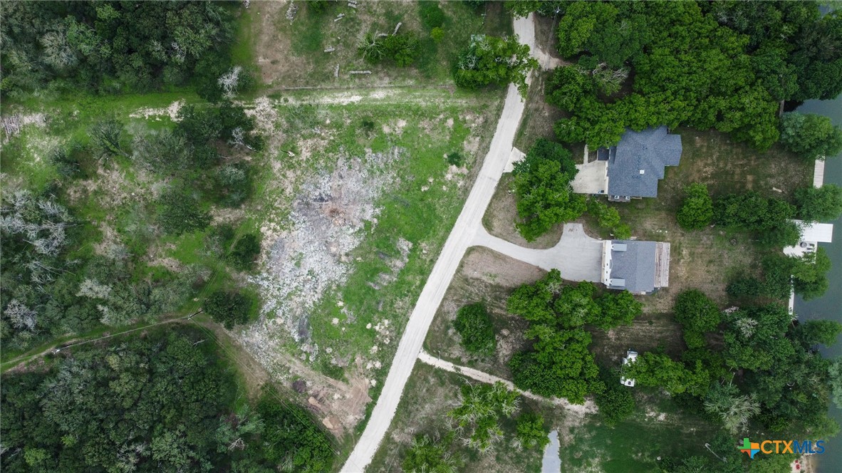 main property photo 10