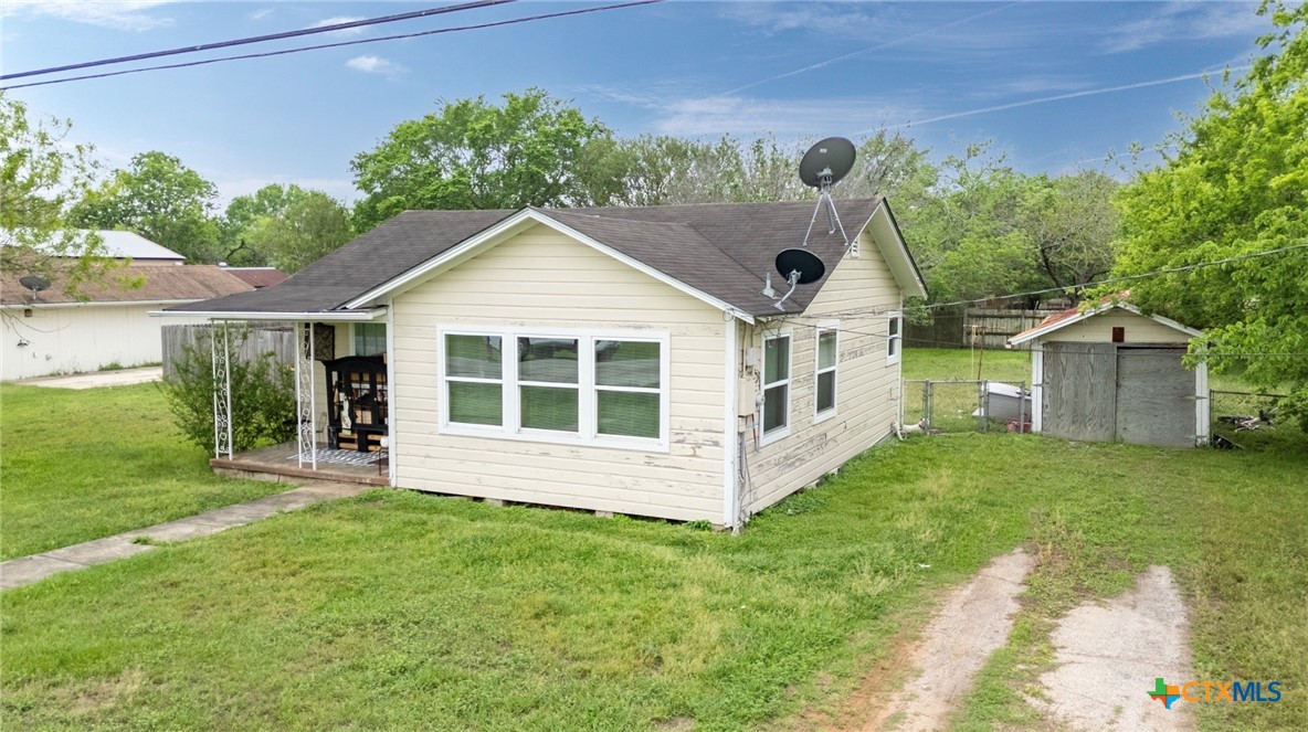 main property photo 17