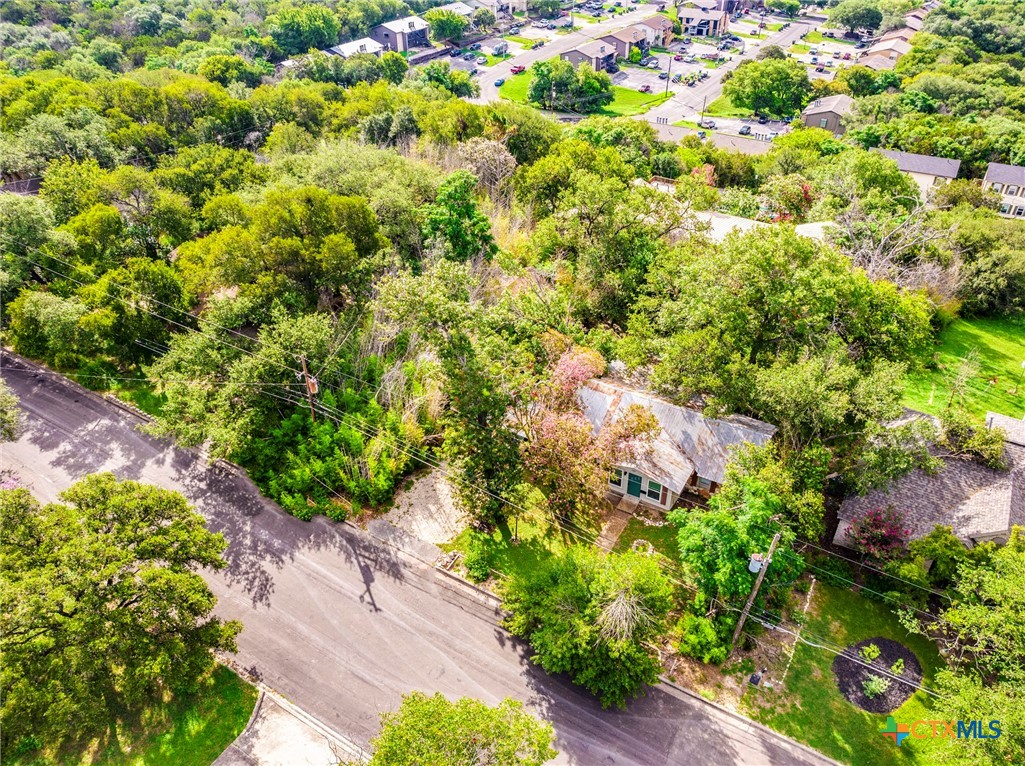 main property photo 41