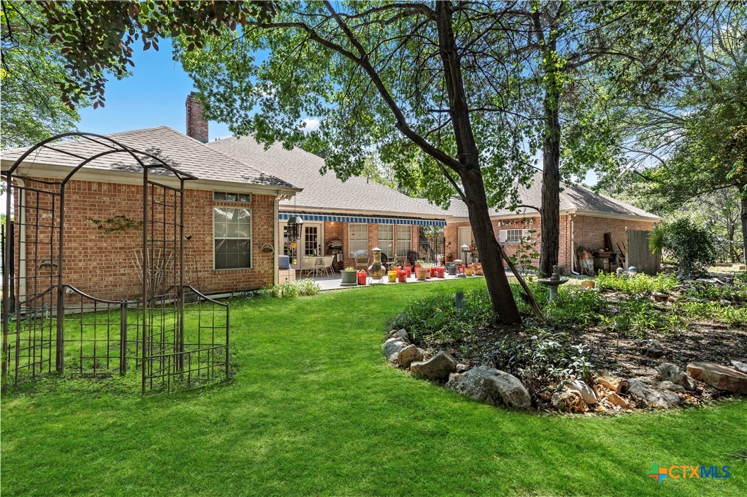 main property photo 35