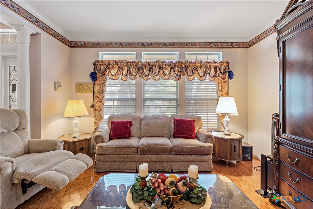 main property photo 6