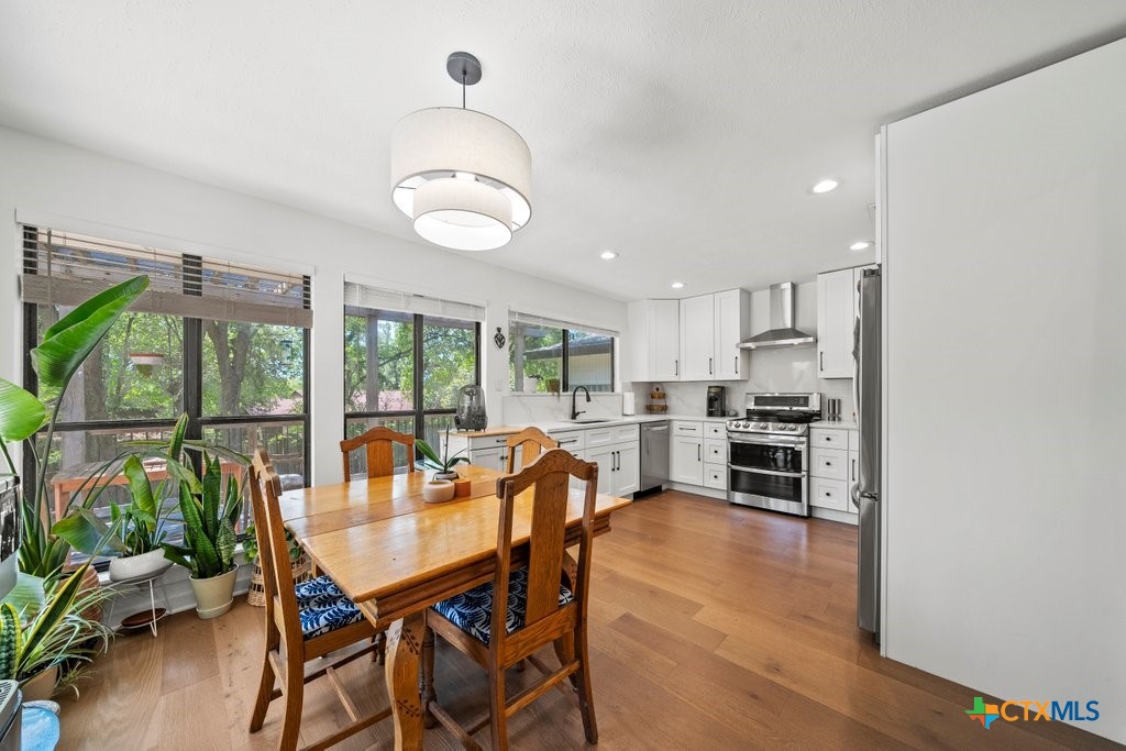 property viewer photo 5