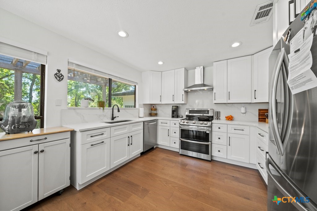 property viewer photo 6
