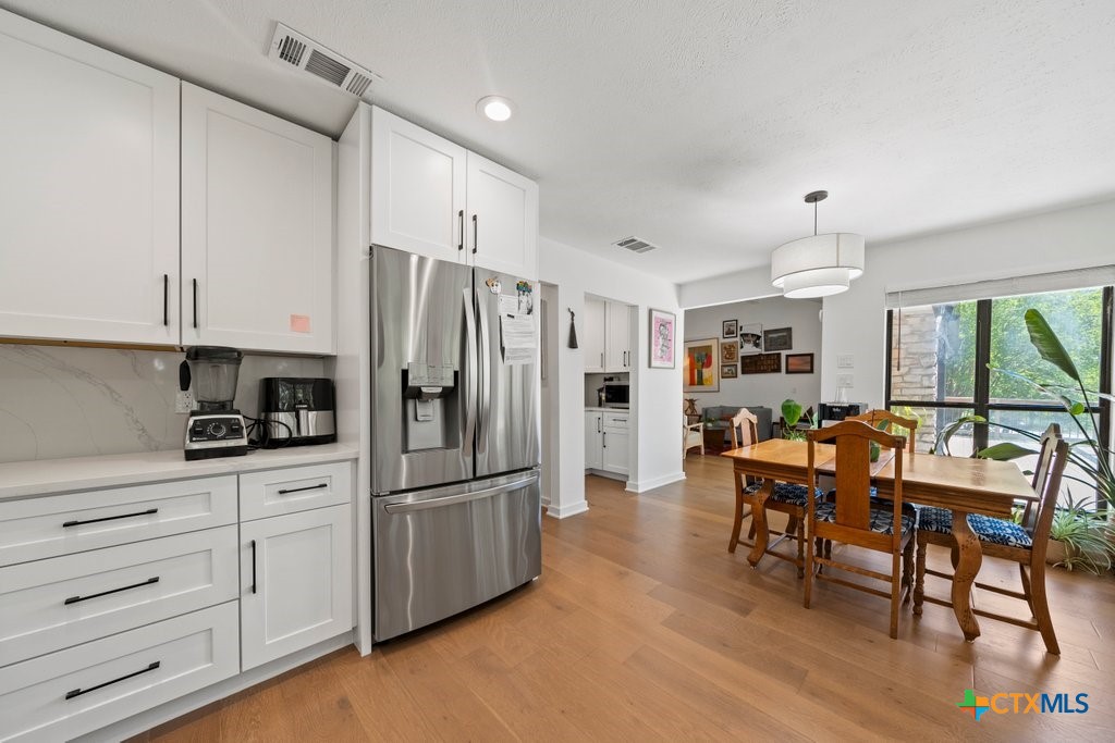 property viewer photo 7