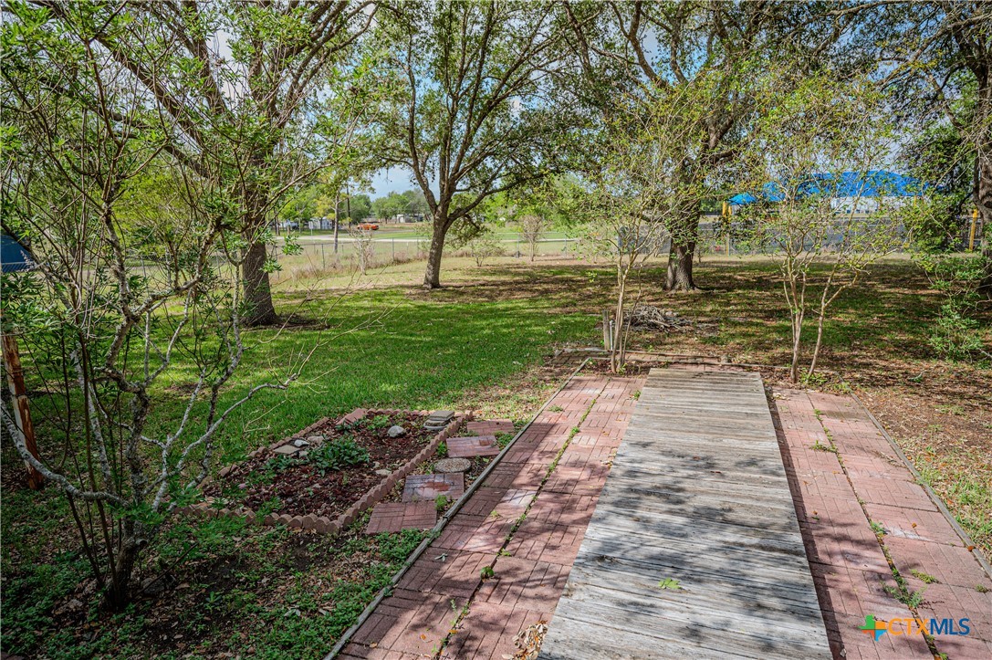 main property photo 29