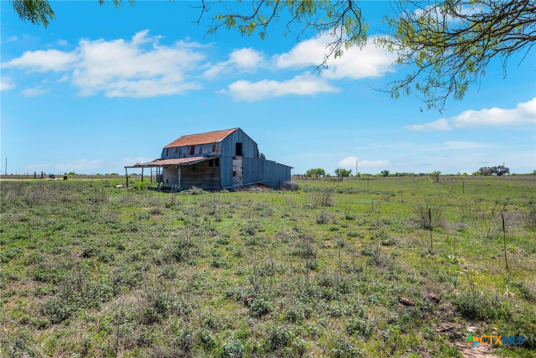 main property photo 39