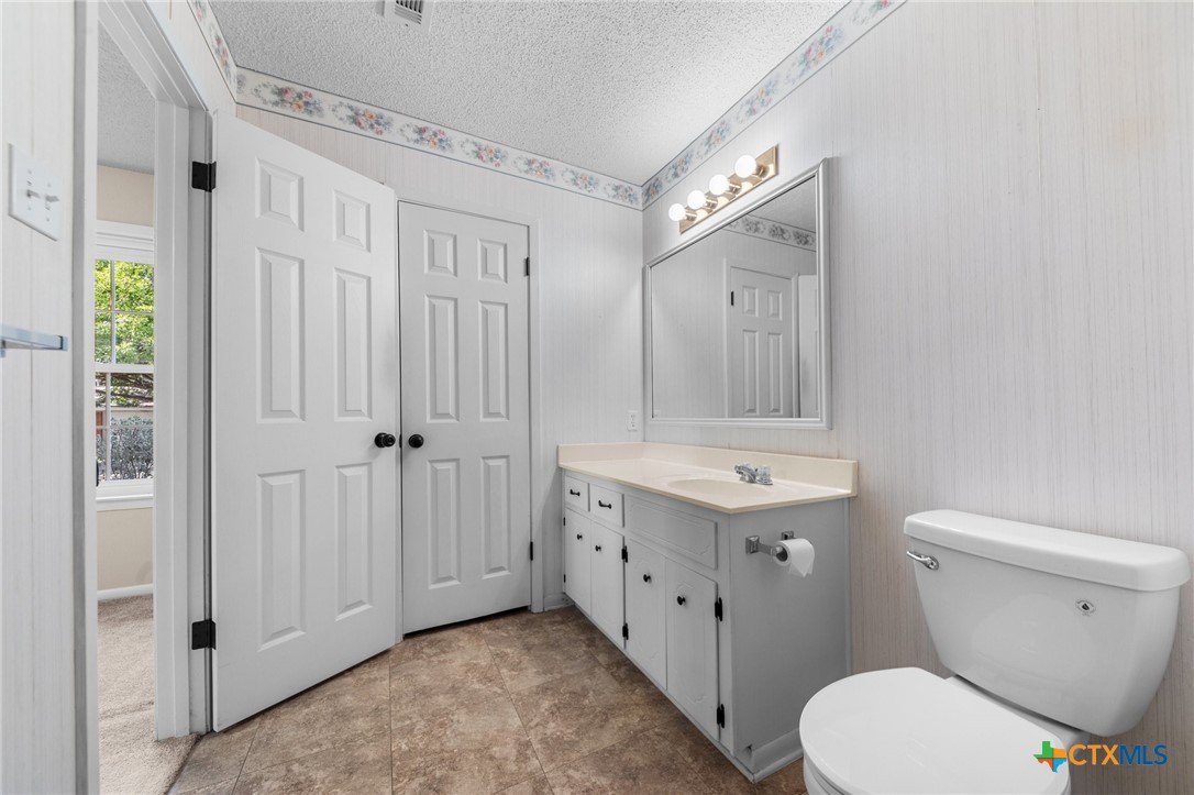 property viewer photo 24