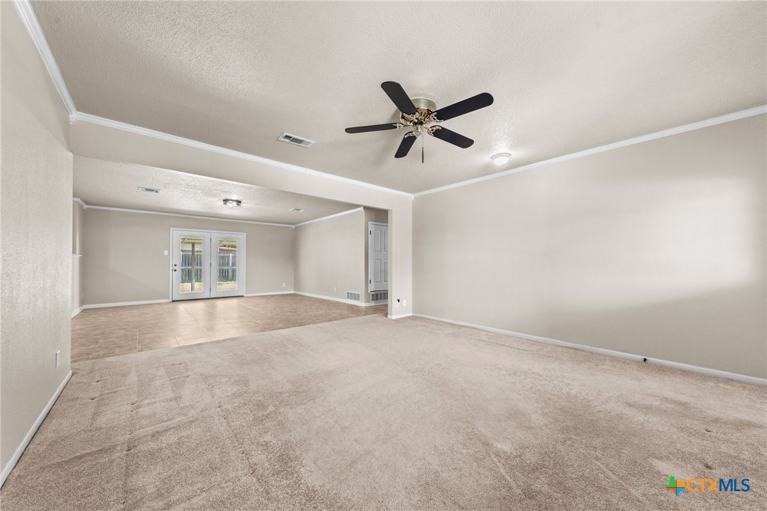 property viewer photo 3