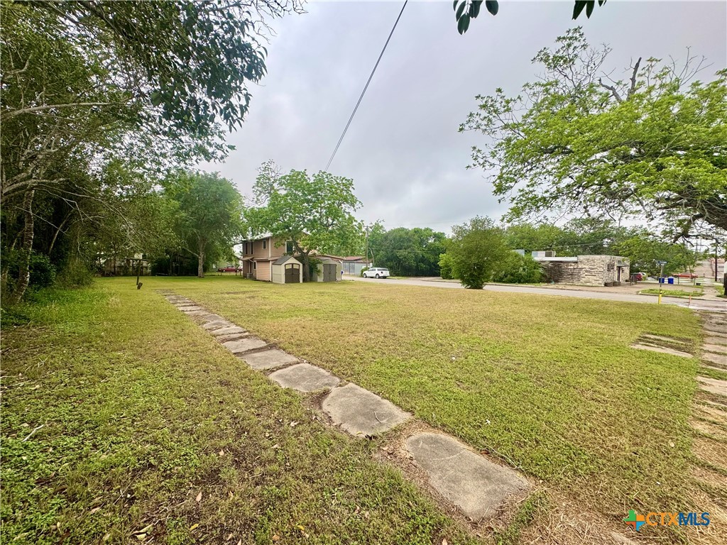 main property photo 25