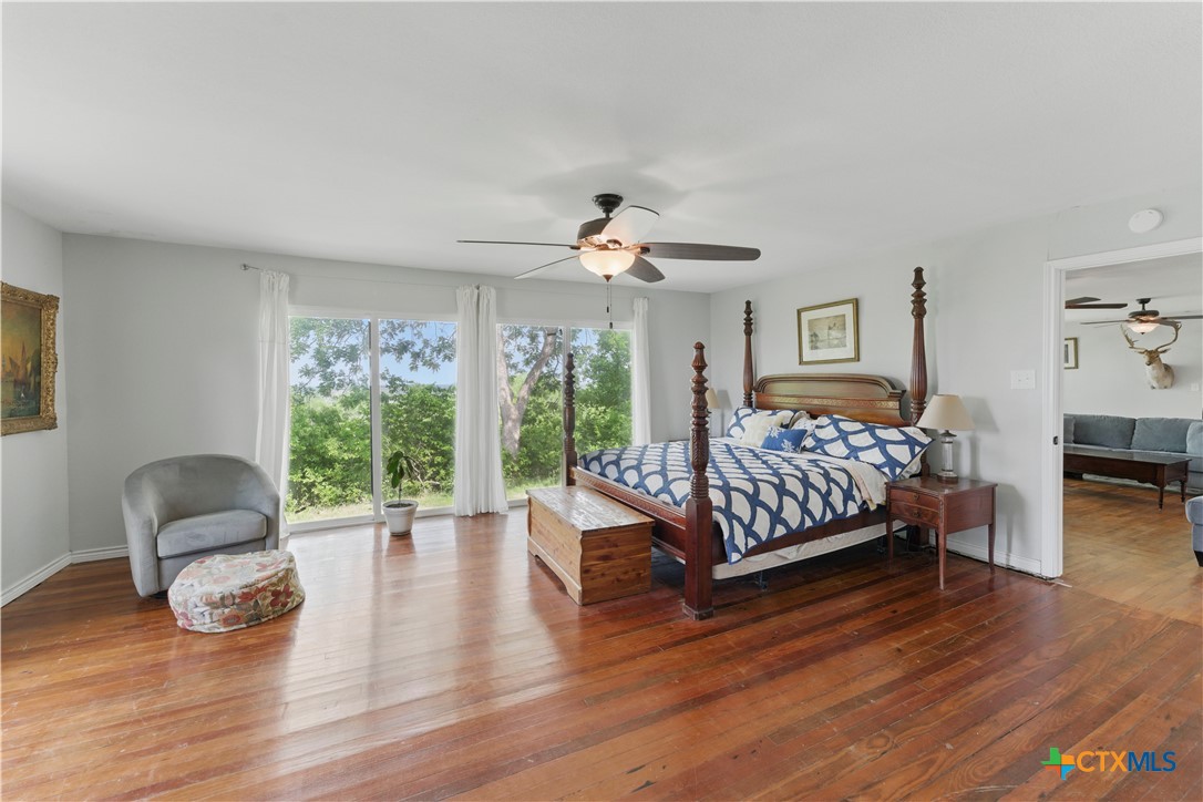 main property photo 30