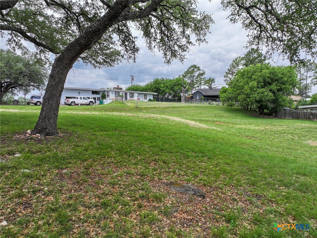 main property photo 12