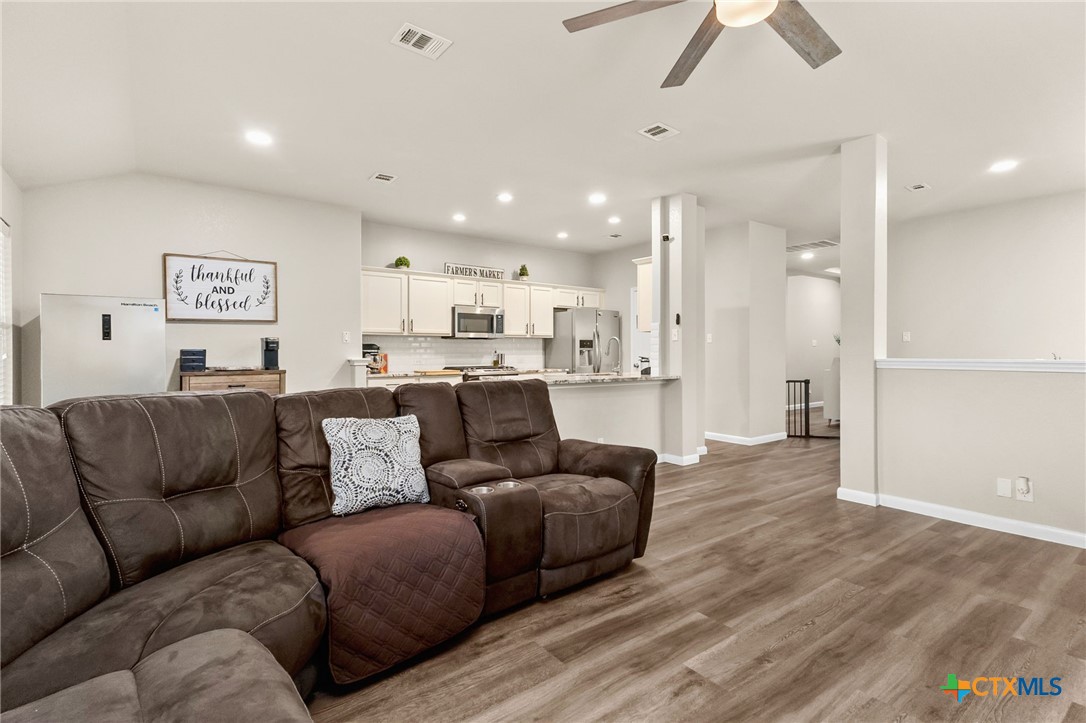 property viewer photo 12