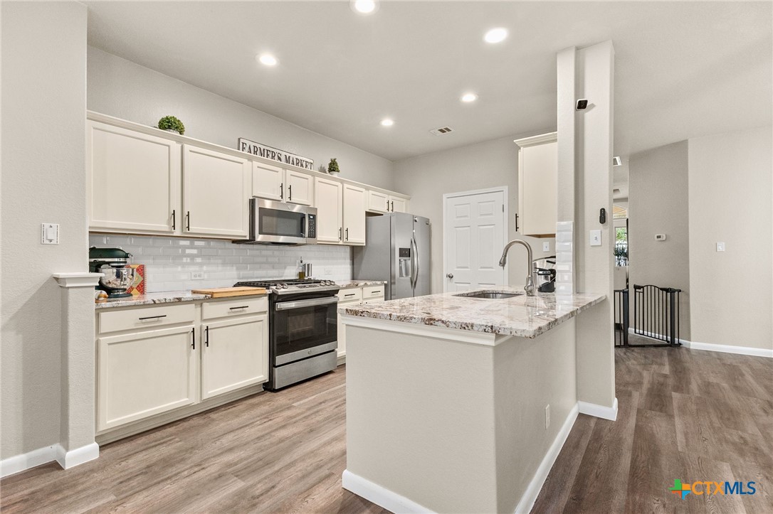 property viewer photo 13