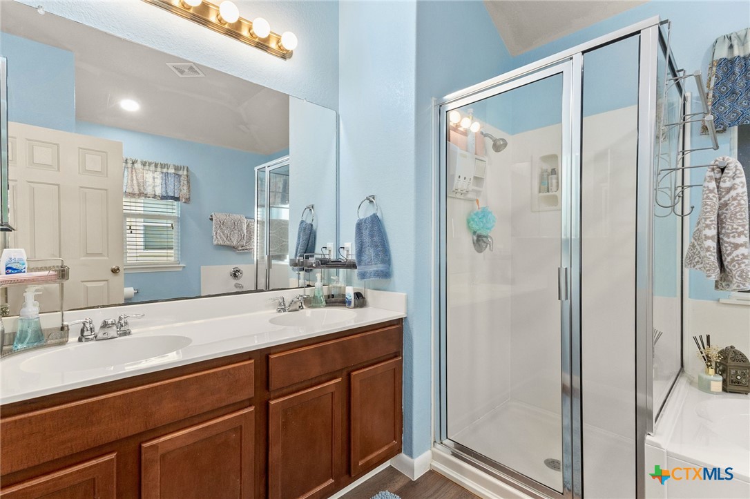 property viewer photo 19