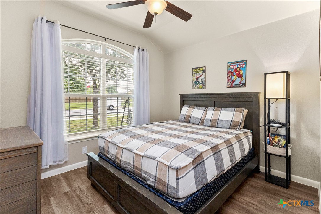 property viewer photo 5