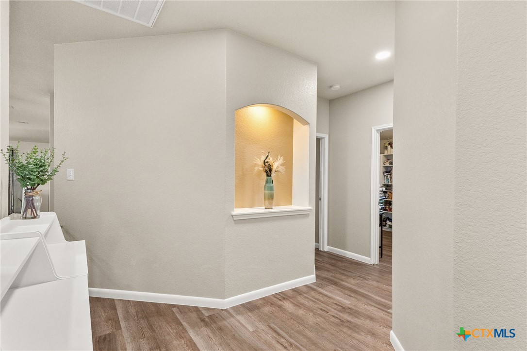 property viewer photo 8