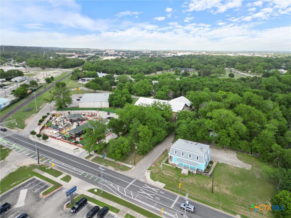 main property photo 4