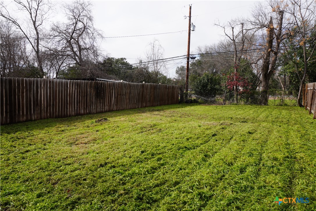 main property photo 17