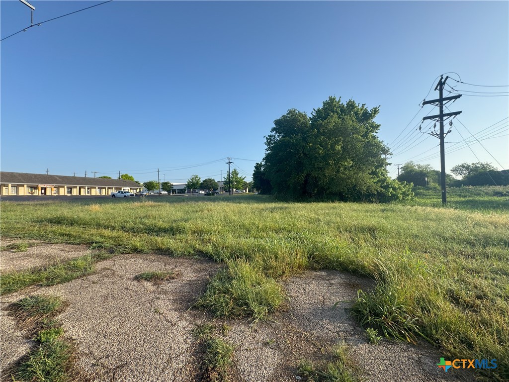 main property photo 6