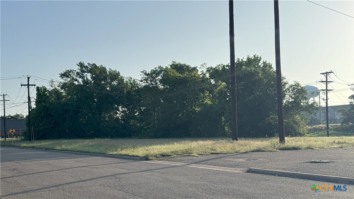 main property photo 9