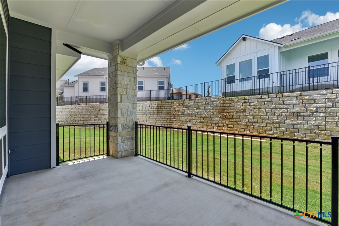 main property photo 16