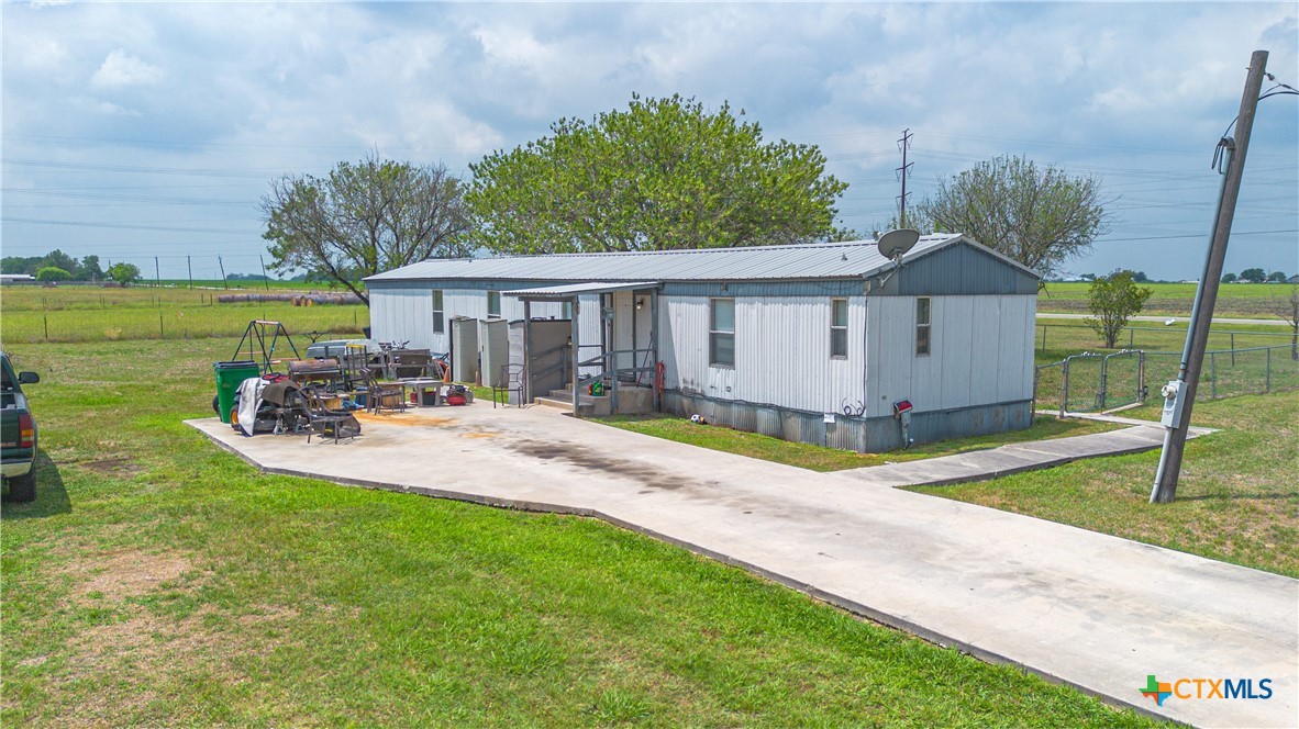 main property photo 40
