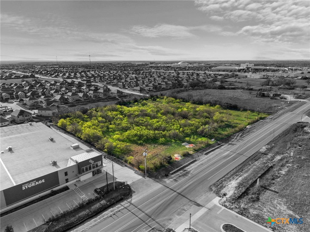 main property photo 4