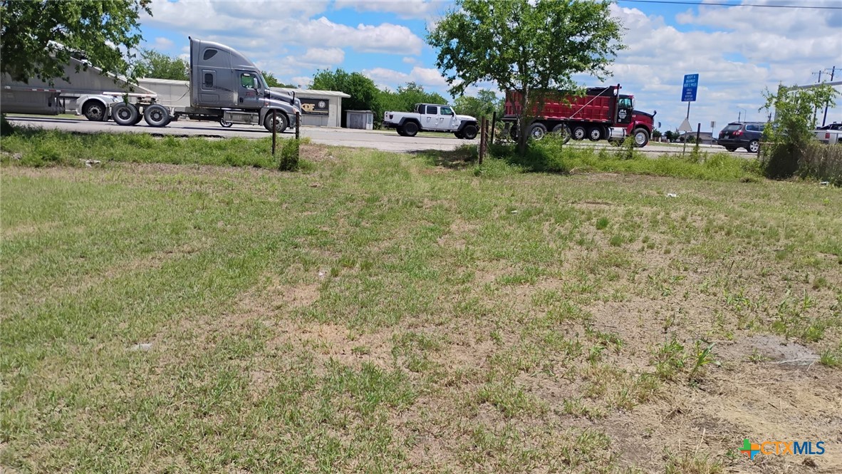 main property photo 8