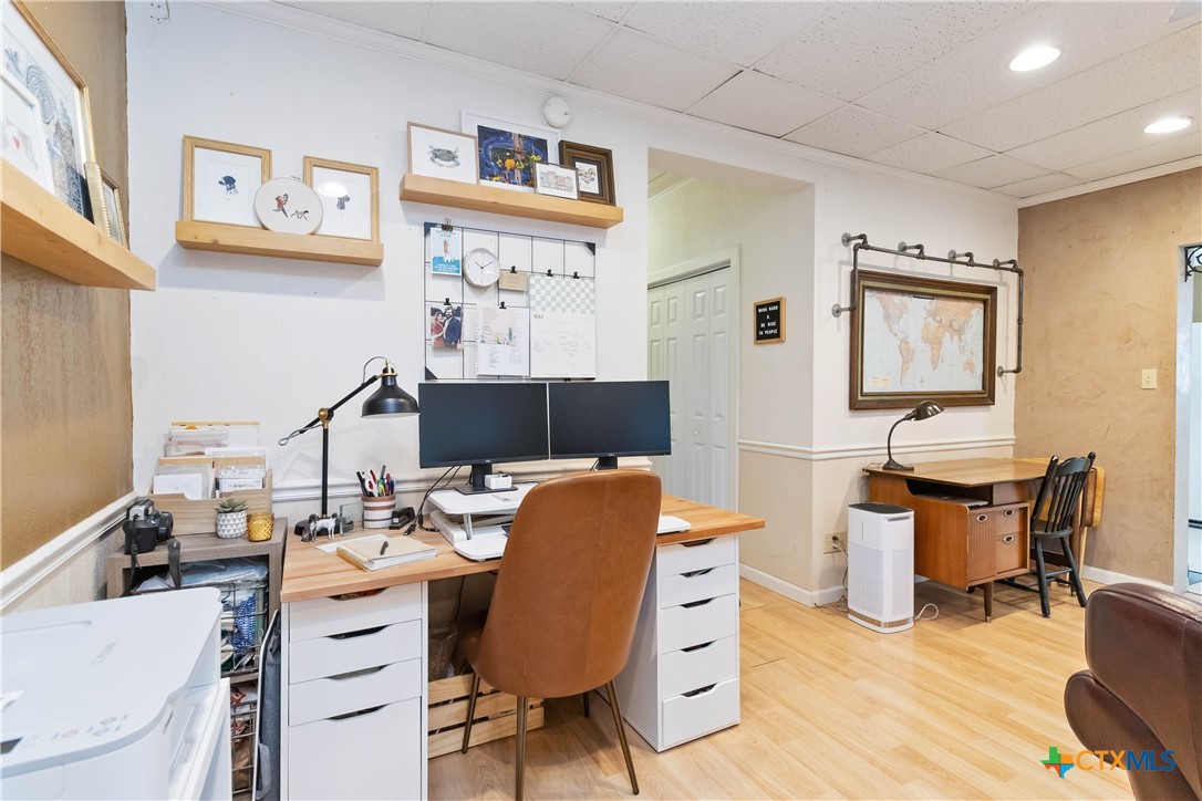main property photo 16