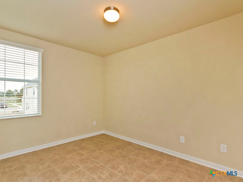 property viewer photo 6
