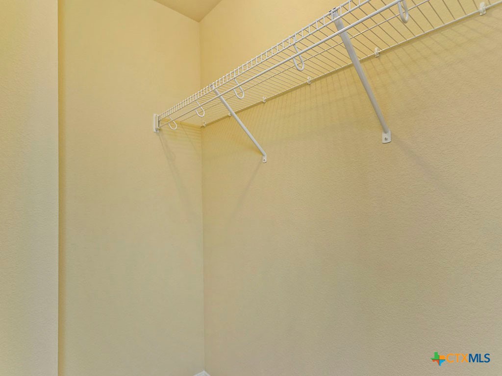 property viewer photo 9