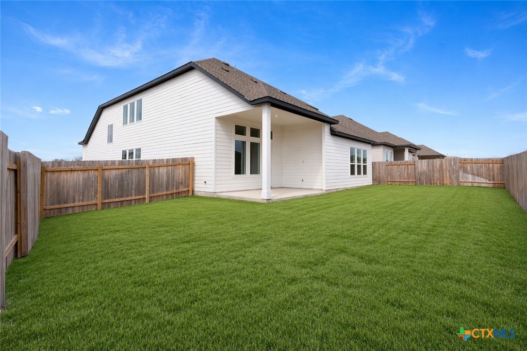 main property photo 10
