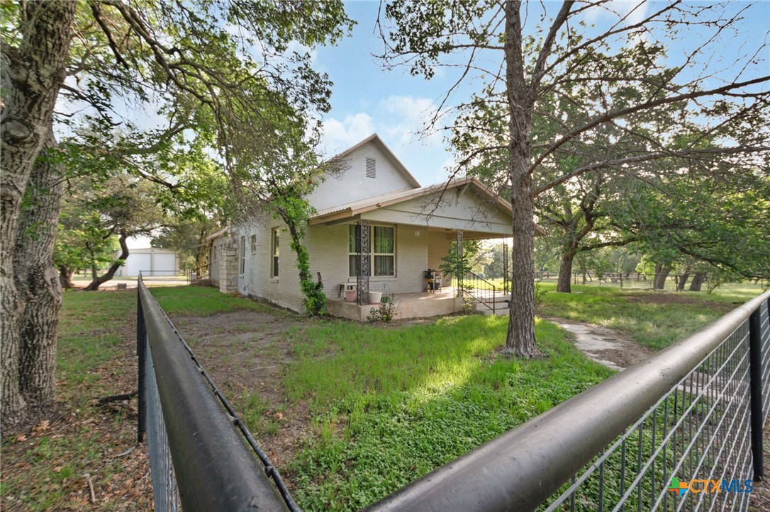 main property photo 7