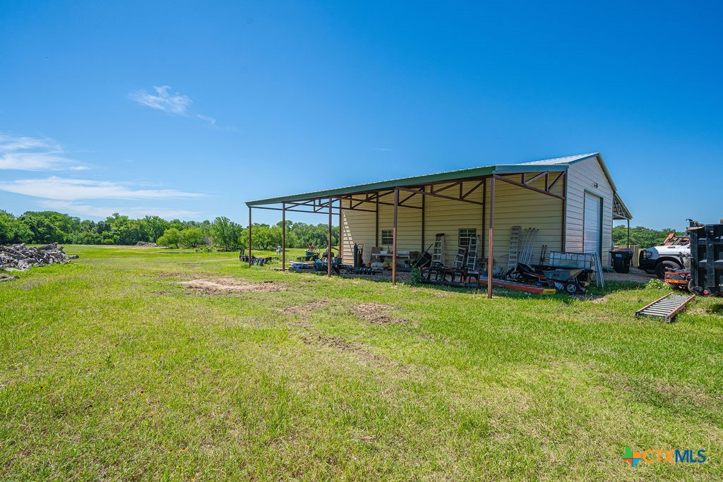 main property photo 8