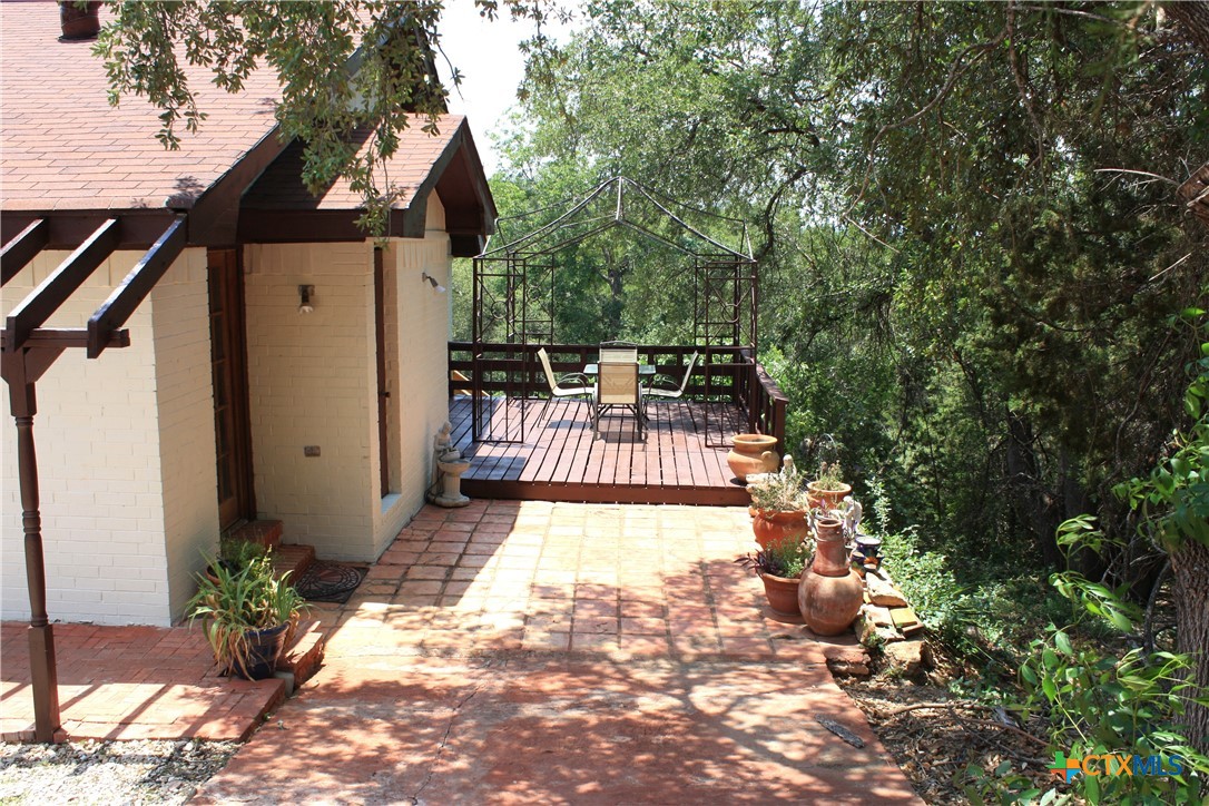 main property photo 32