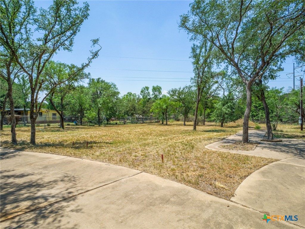 main property photo 13