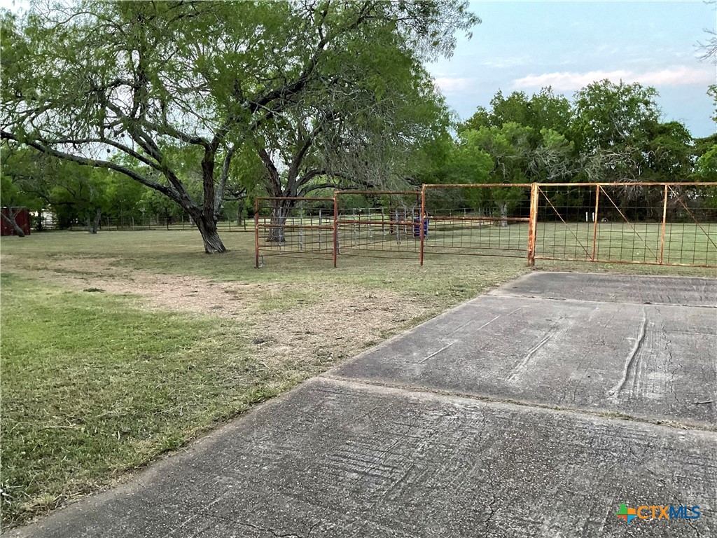 main property photo 18