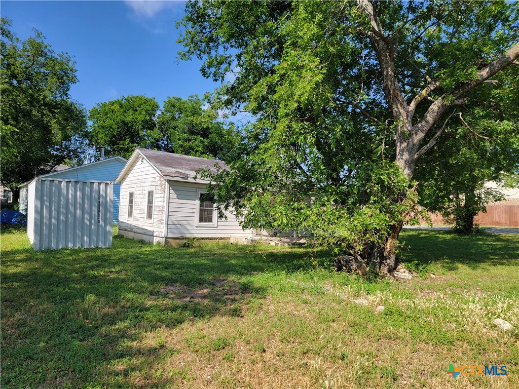 main property photo 9