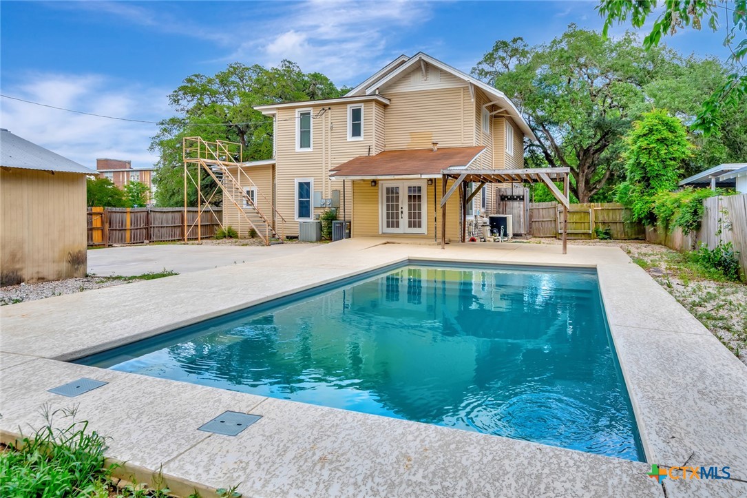 main property photo 43