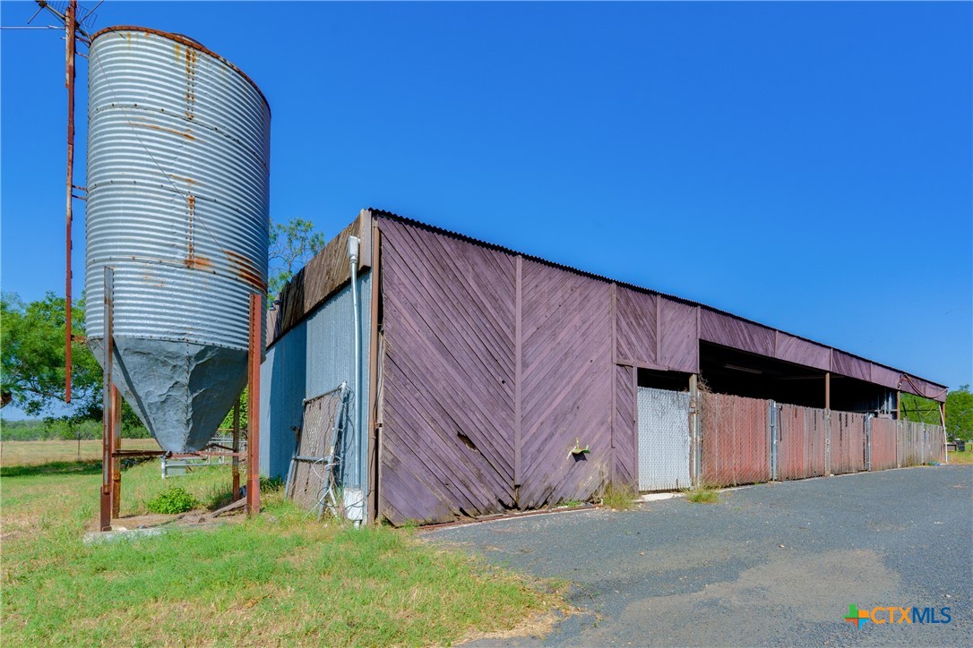 main property photo 23