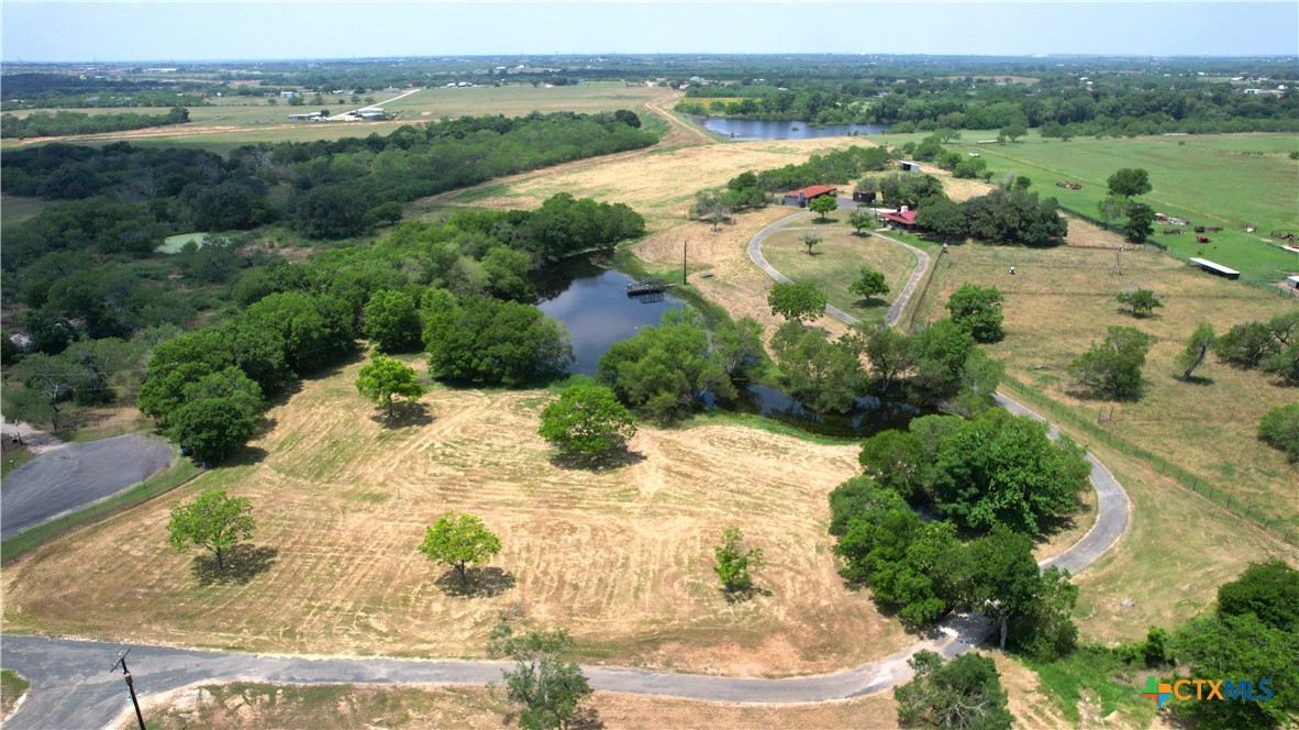 main property photo 28