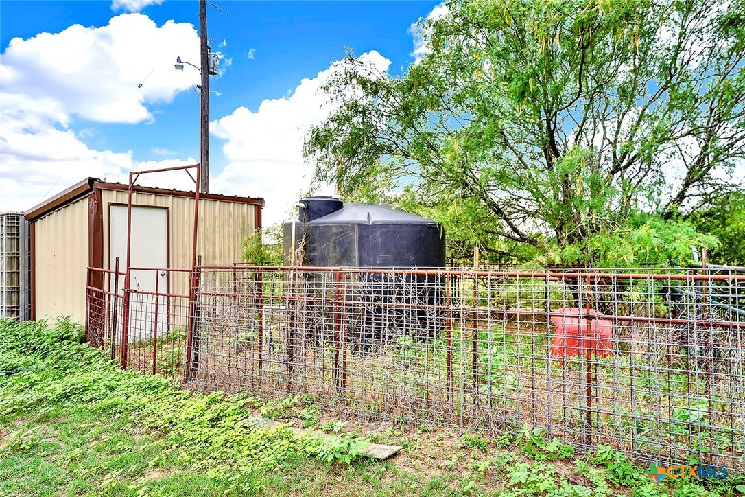 main property photo 36