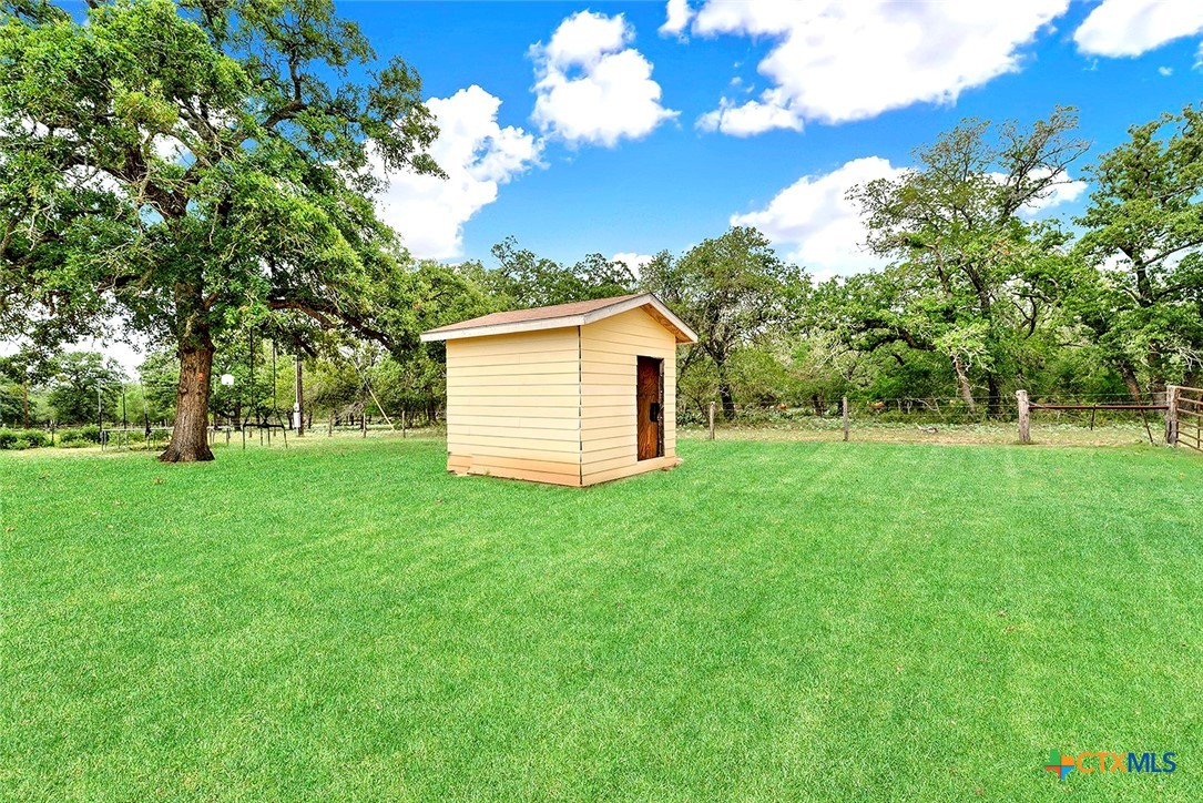 main property photo 37