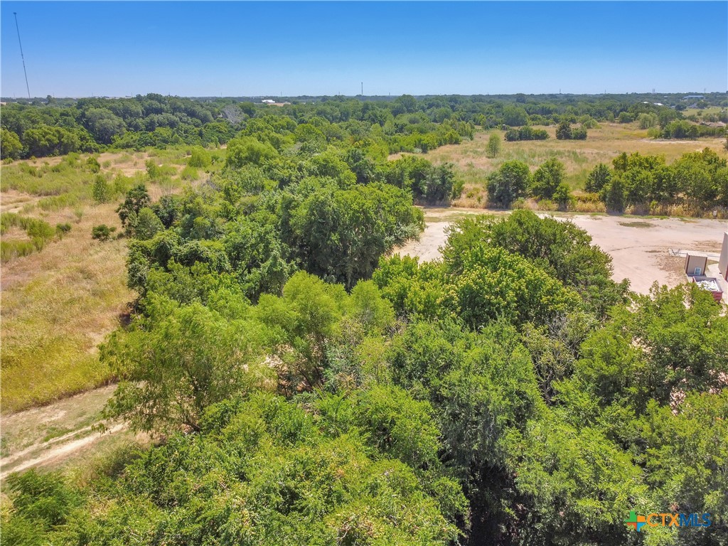 main property photo 10