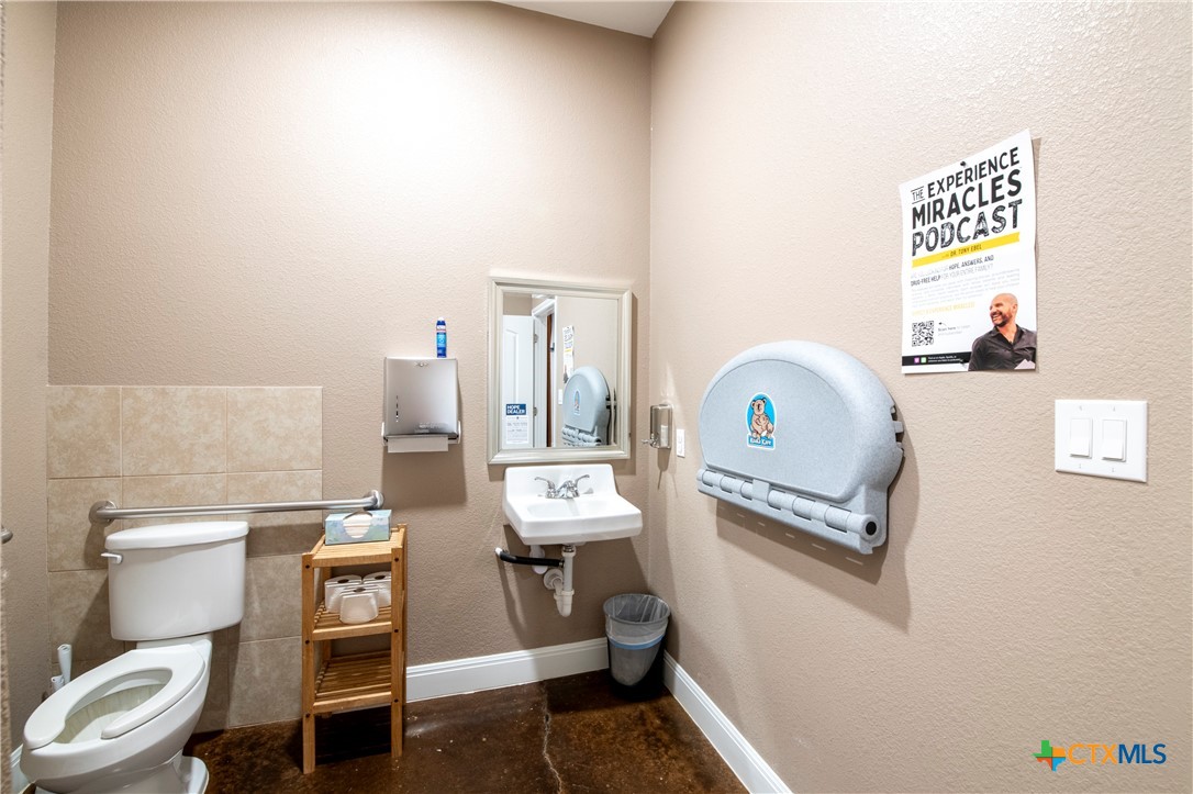 main property photo 17
