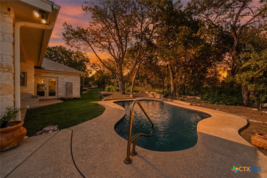 main property photo 26