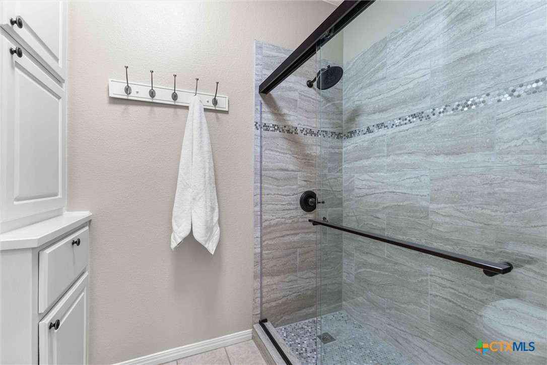 property viewer photo 19