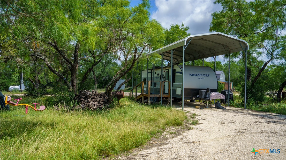 main property photo 28