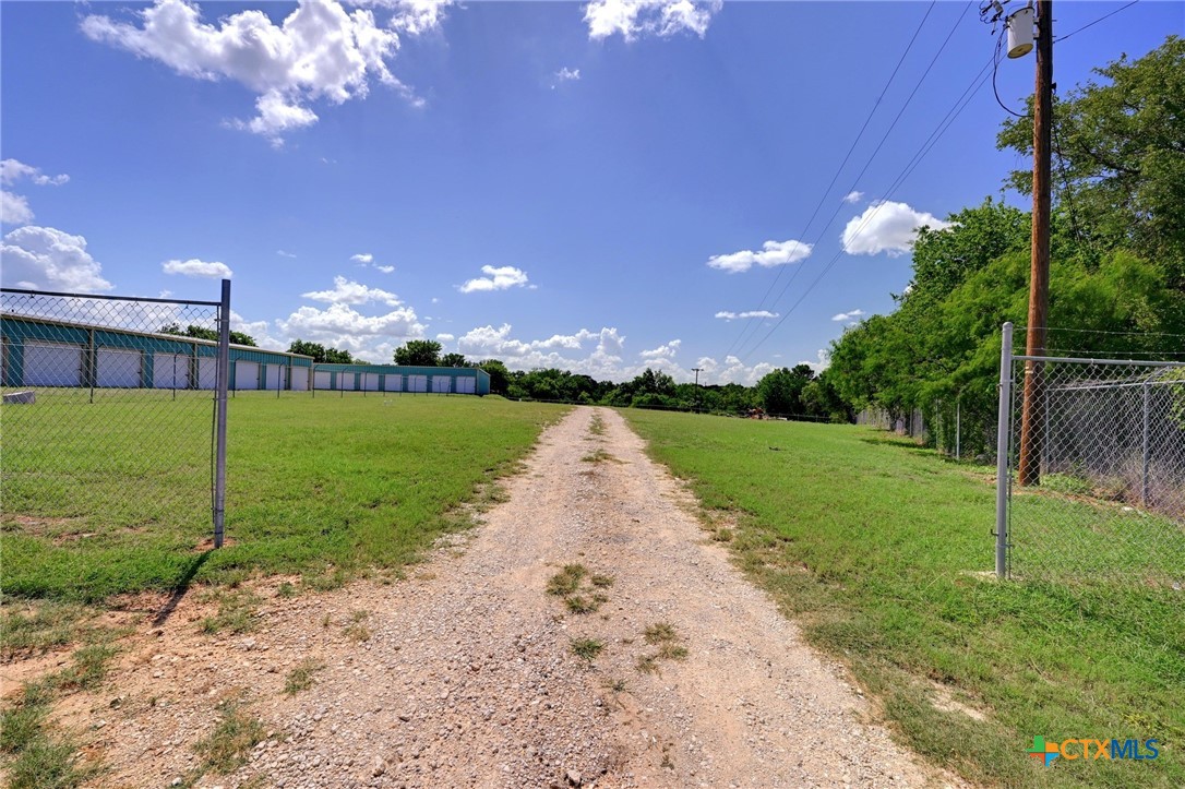 main property photo 29
